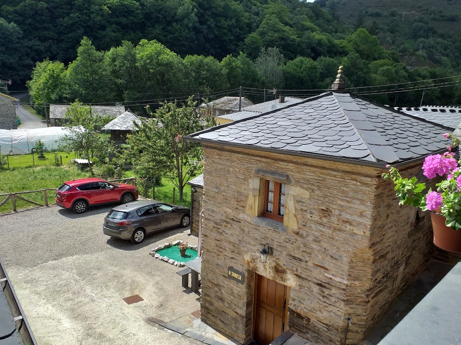 Apartamentos-en-los-oscos - turismo rural
